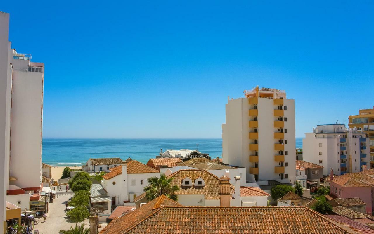Lovely Oceanview Beach House Lägenhet Portimão Exteriör bild