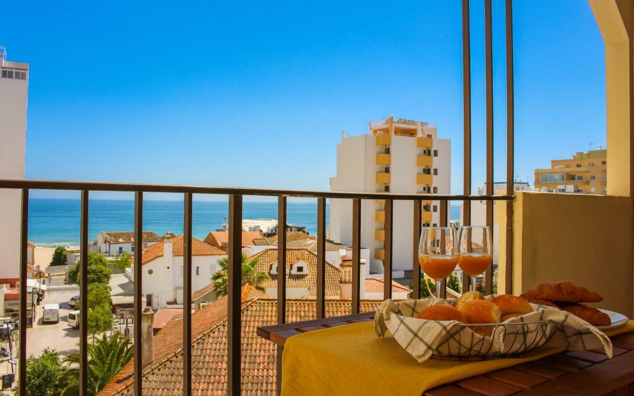 Lovely Oceanview Beach House Lägenhet Portimão Exteriör bild